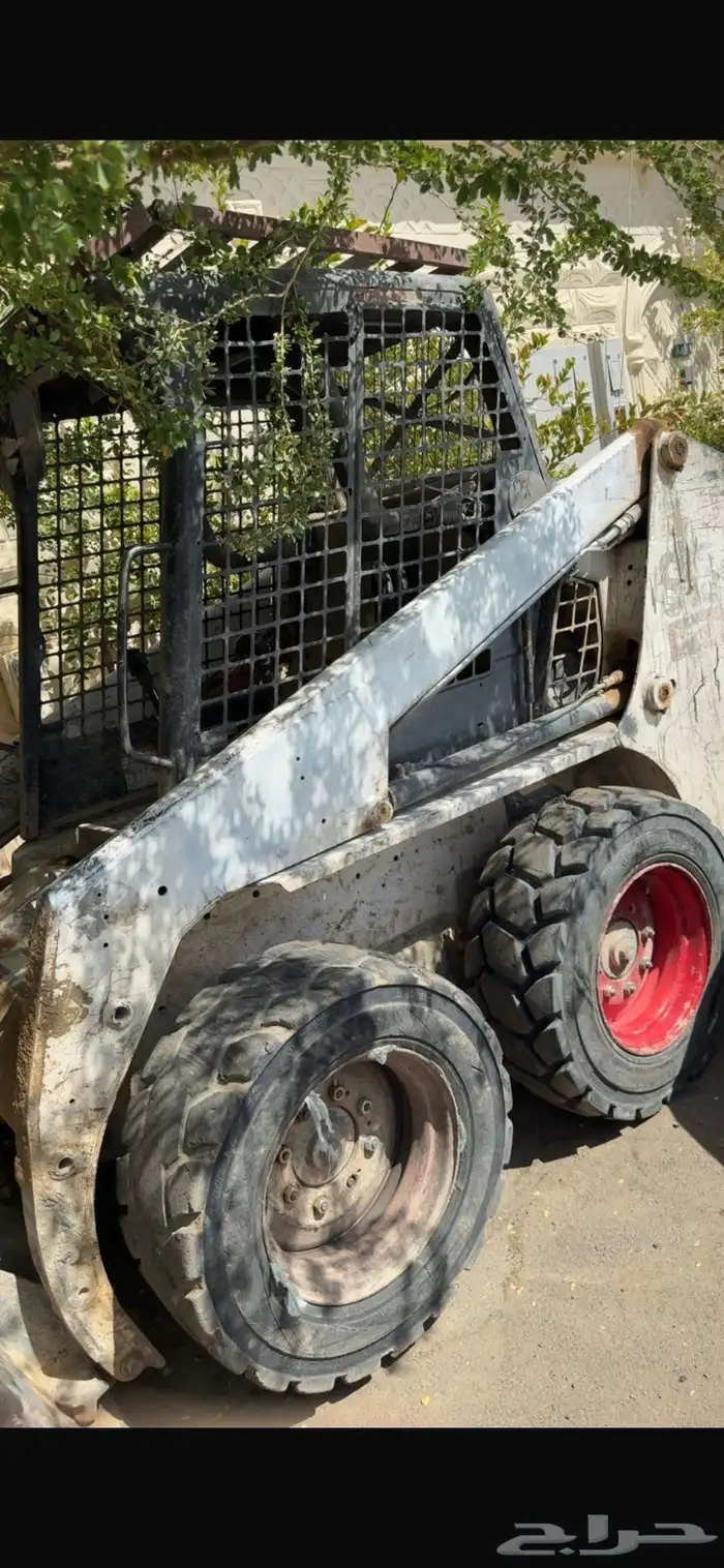 بوبكات للايجار الشهري مع السائق 1