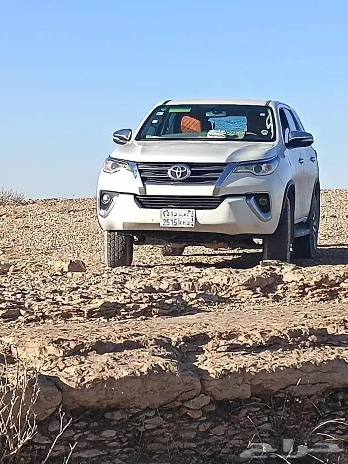 فور تشنر للبيع في محايل عسير موديل 2016 1