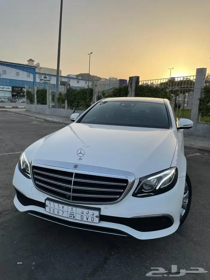 مرسيدس E300 2019 0