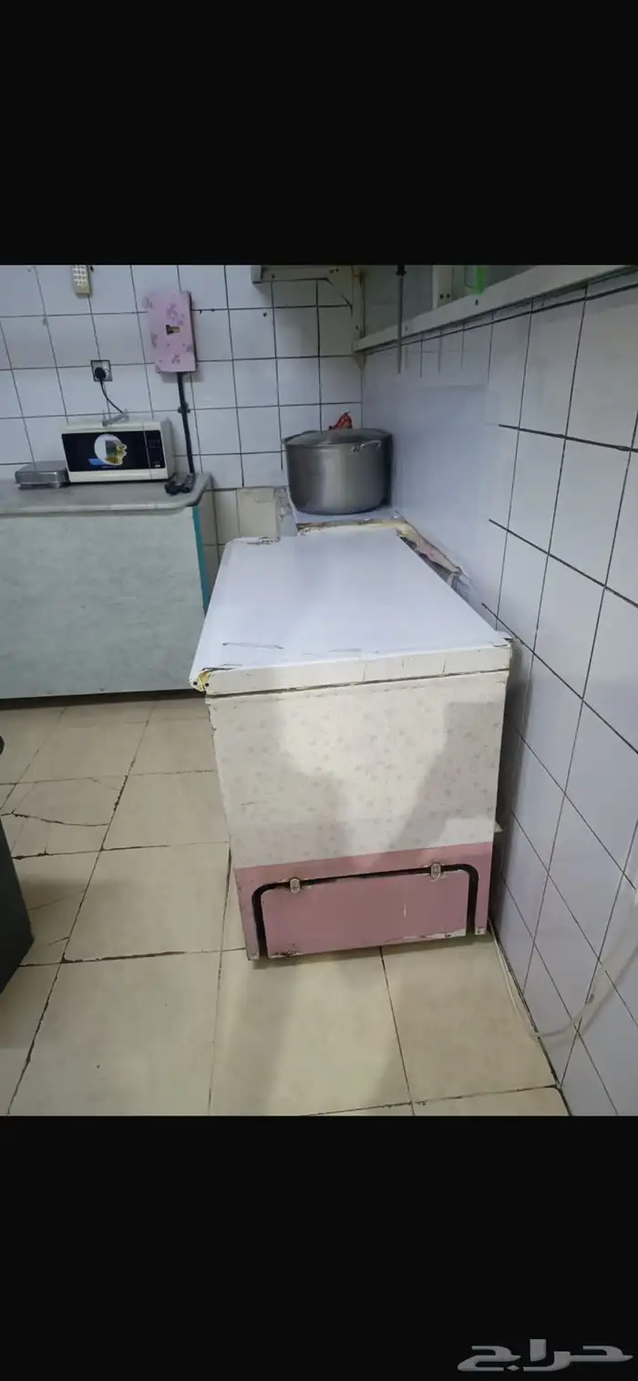 ثلاجة فريزل شغالات سبب البيع بعنى المحل 0