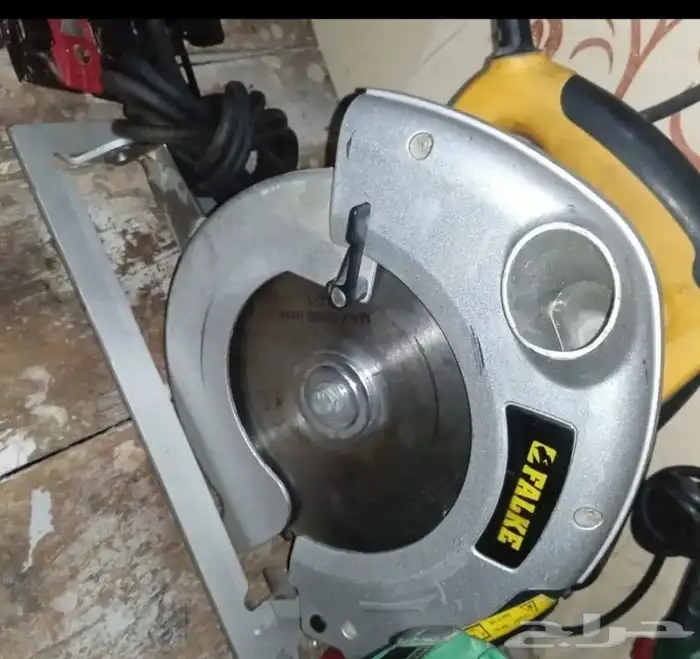 منشار خشب نضيف 0