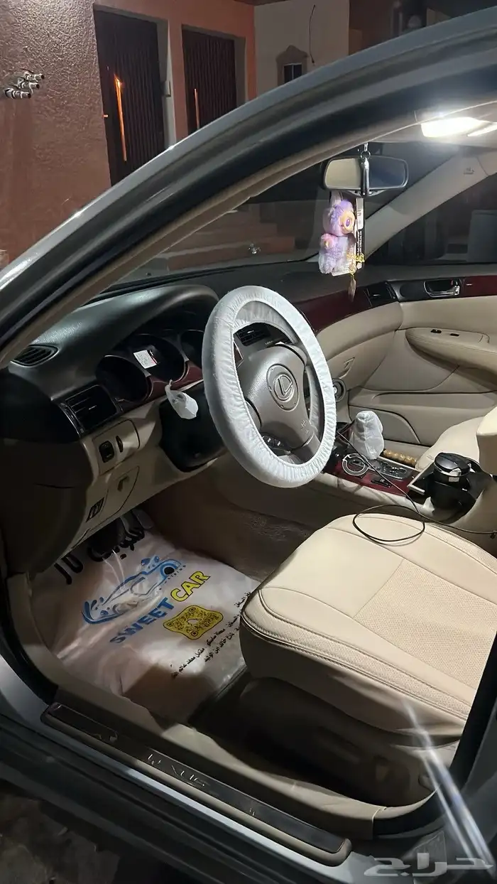 للبيع لكزس كويتيه es300 2003 2