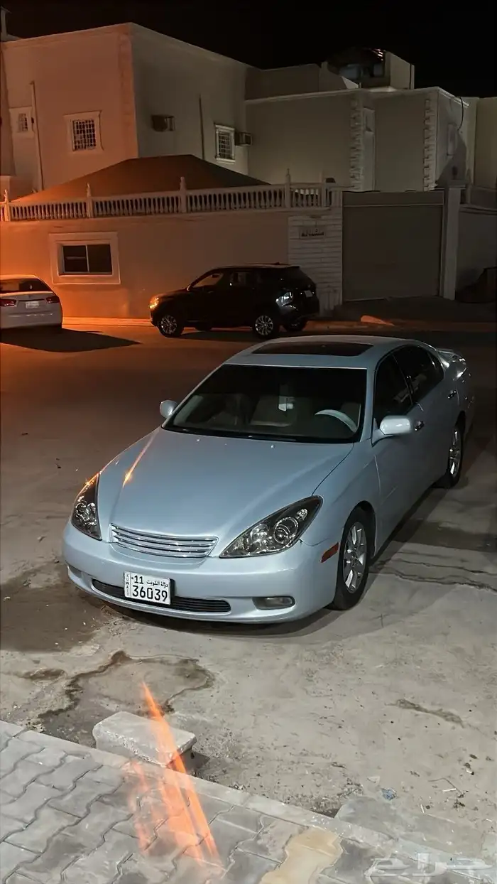 للبيع لكزس كويتيه es300 2003 6