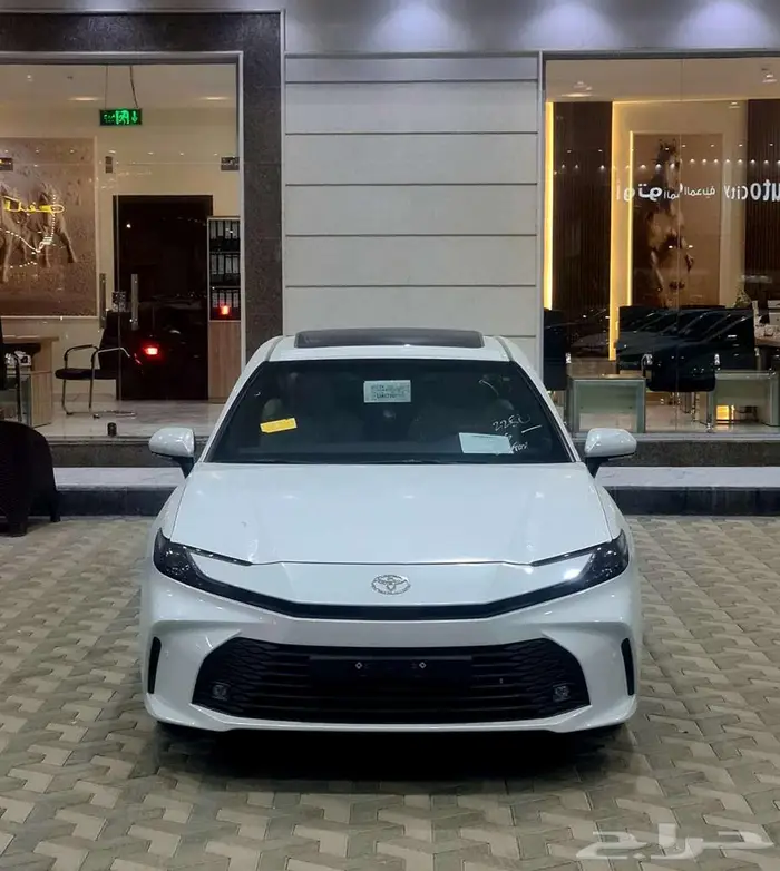 تويوتا كامري E PLUS هايبرد فتحه سعودي 2025 0
