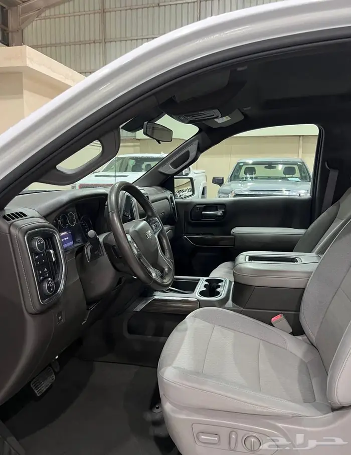 سلفرداو 2022 تريل بوس Z71 4