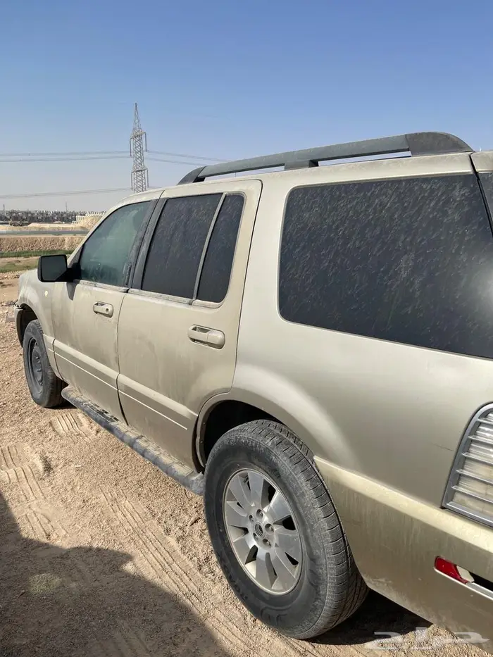 جيب فورد موديل 2006 3