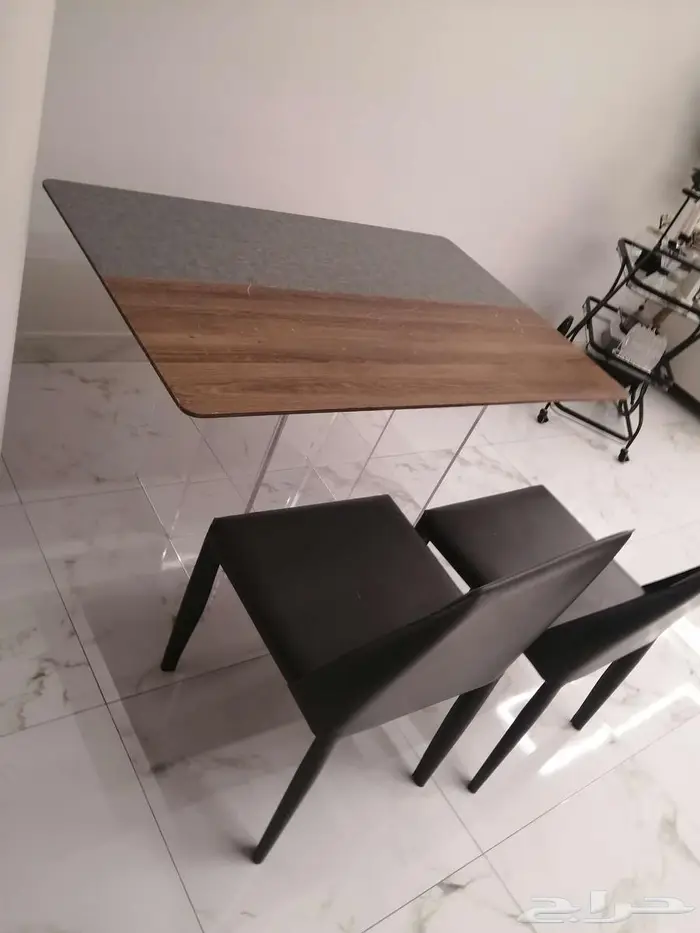 للبيع طاولة طعام عدد 6 كراسي بوفيه خاص بطولات الطعام 0