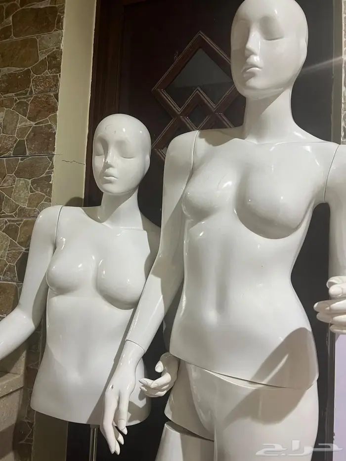 مانيكانات بحالة ممتازة 3