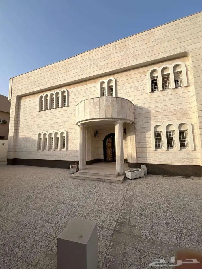 فيلا كبيرة للإيجار السنوي 0