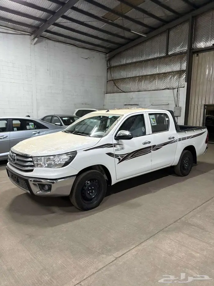 تويوتا هايلوكس بنزين غمارتين بدون دبل 2025 كاش أو تقسيط 0