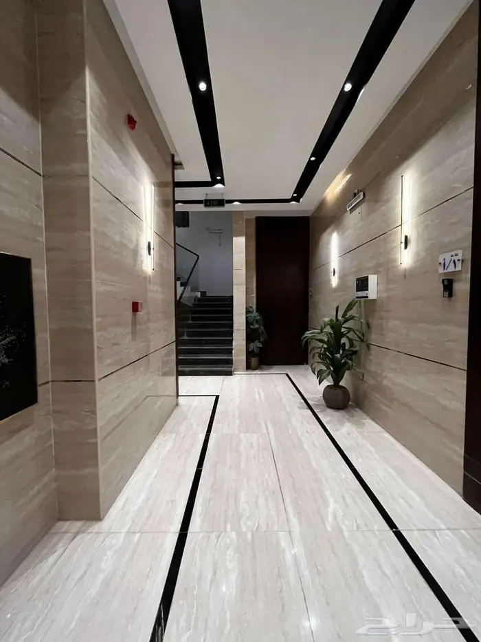 شقه 4 غرف مؤثثة في مجمع سكني 8
