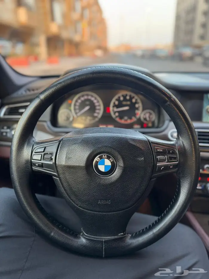 بي ام 730 Li موديل 2010 6 سلندر تنفس طبيعي الممشى 390 km 11