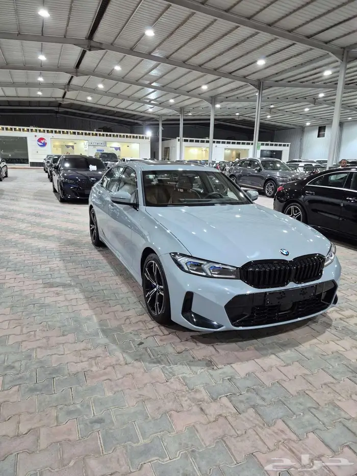 بي ام دبليو2024 BMW 320i 2024 33