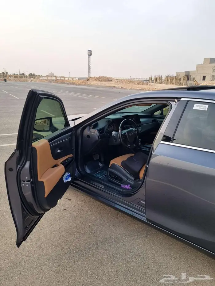 لكزس ES 250 - 2022 عبداللطيف جميل 12