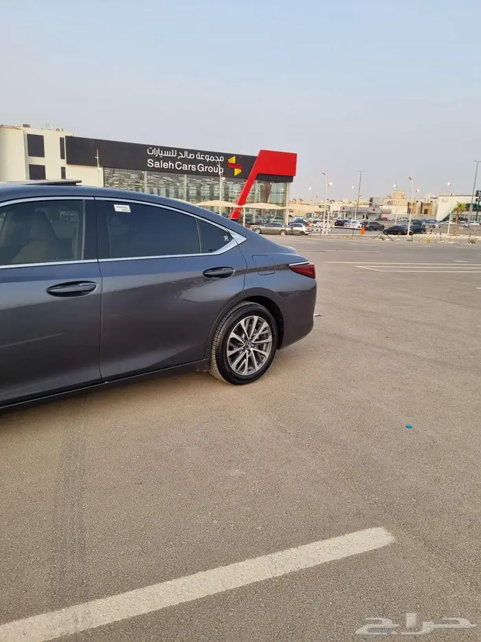 لكزس ES 250 - 2022 عبداللطيف جميل 14