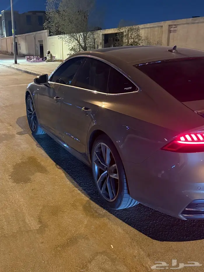 للبيع أودي A7 موديل 2025 ممشى 9000 كيلو فقط 4