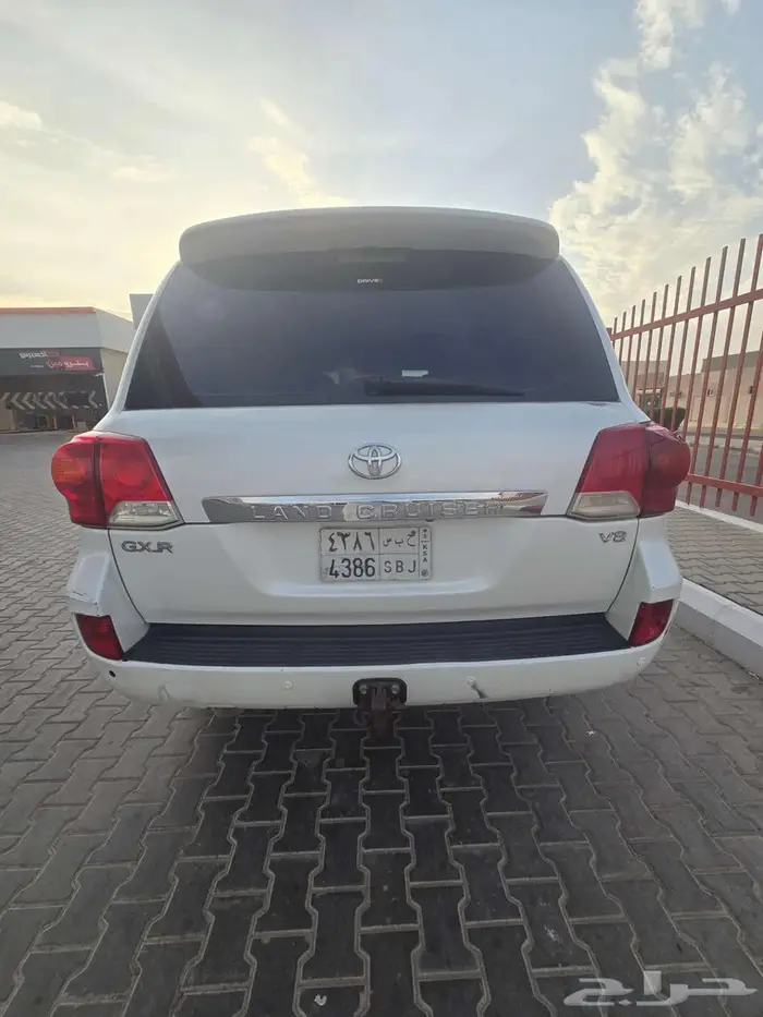 لاندكروزر موديل 2013 2