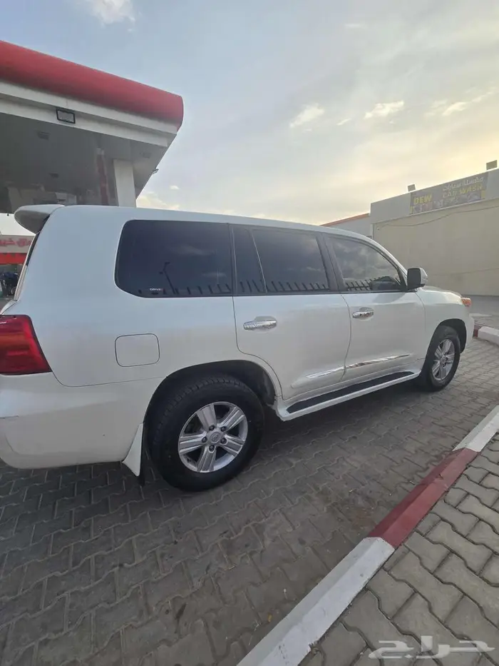 لاندكروزر موديل 2013 7