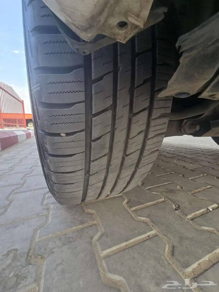 لاندكروزر موديل 2013 10