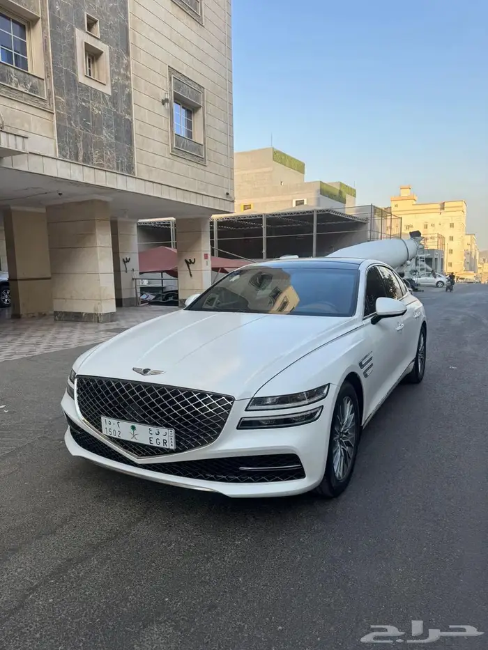 جينسس G80 2024 4