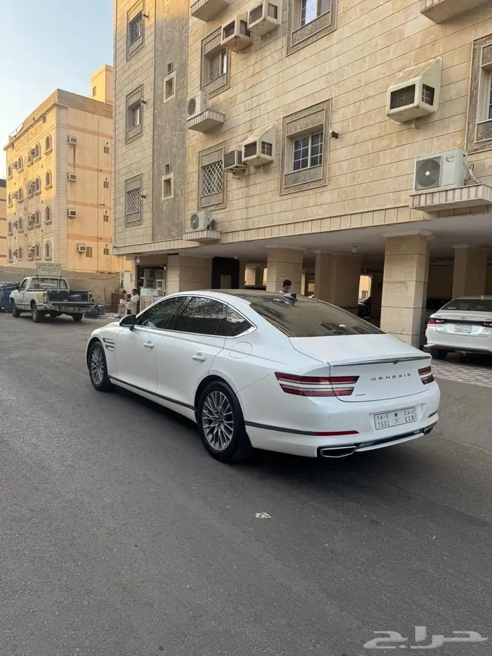 جينسس G80 2024 8