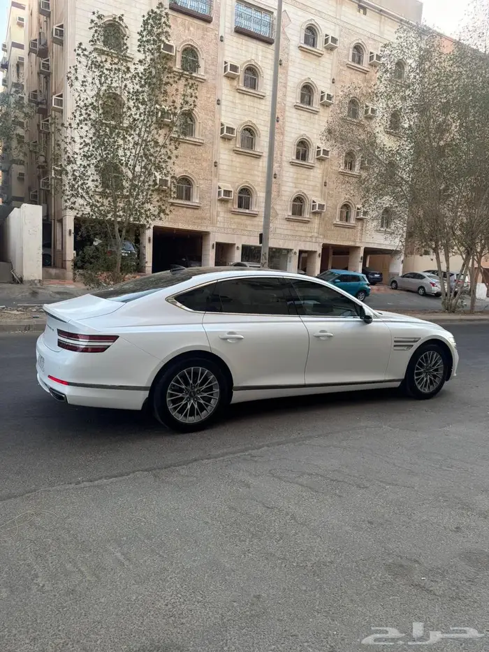 جينسس G80 2024 7