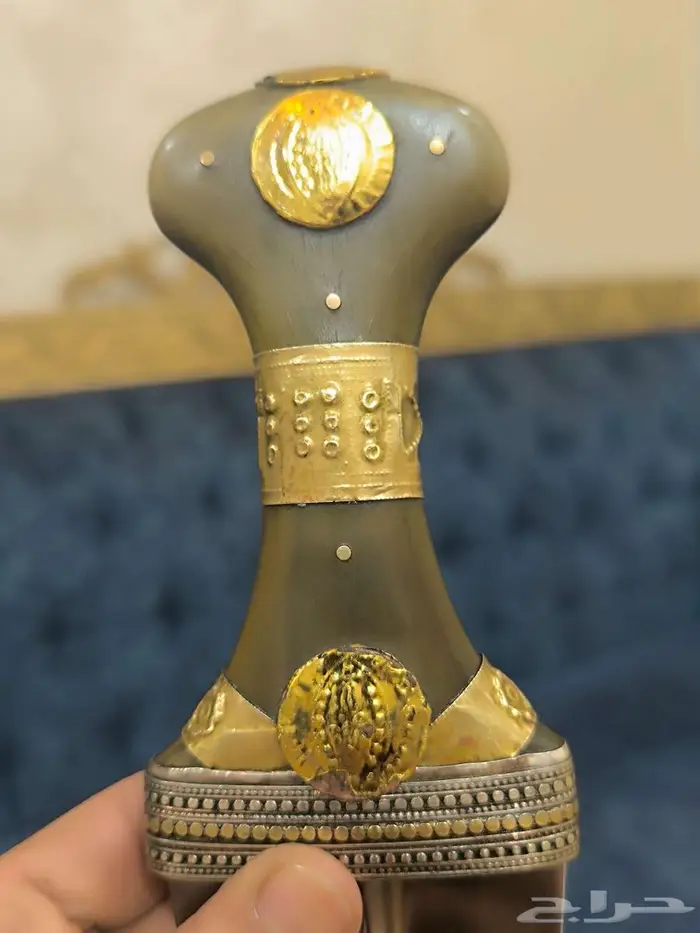 جنبيه قرن طبيعي قديم 0
