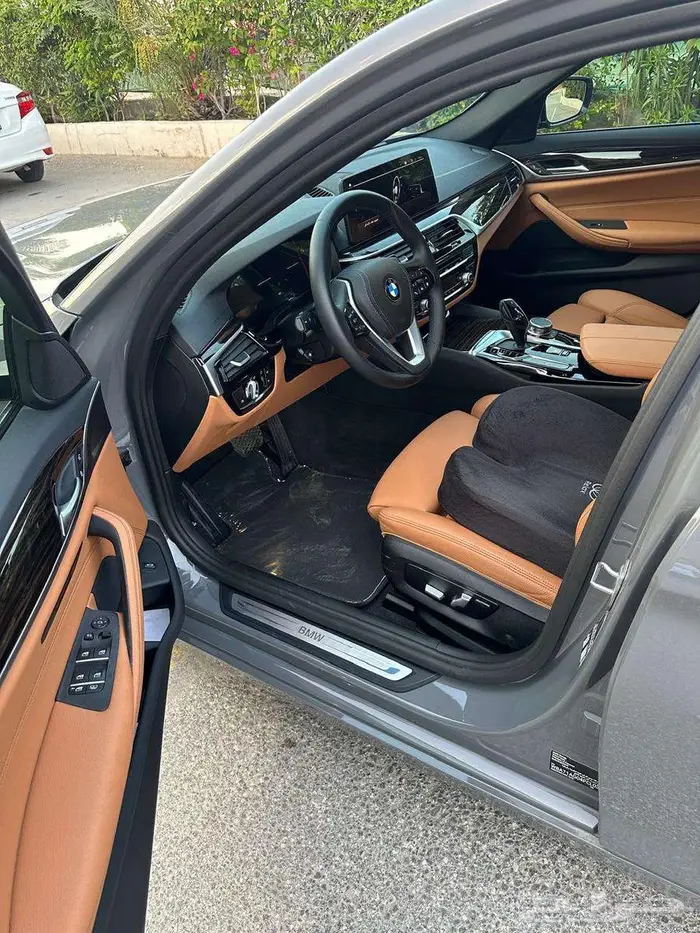 بي ام دبليو 2023 520i الناغي 5