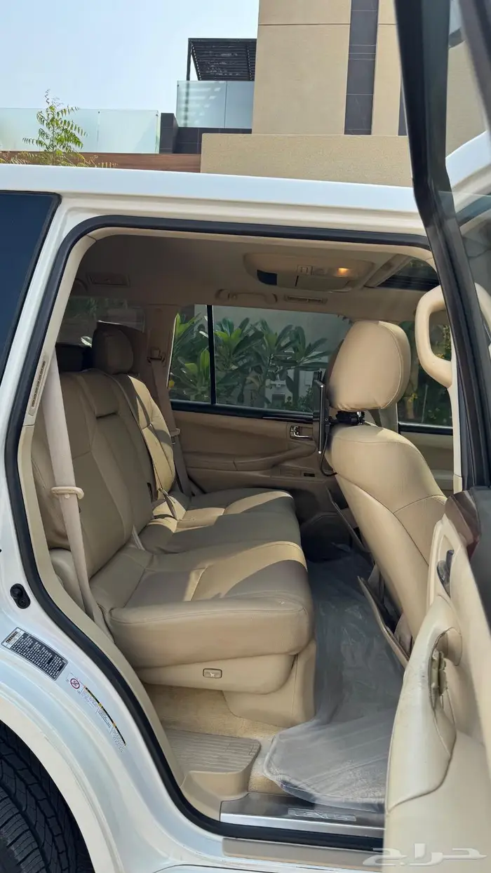 للبيع لكزس LX 570 عبداللطيف جميل 13