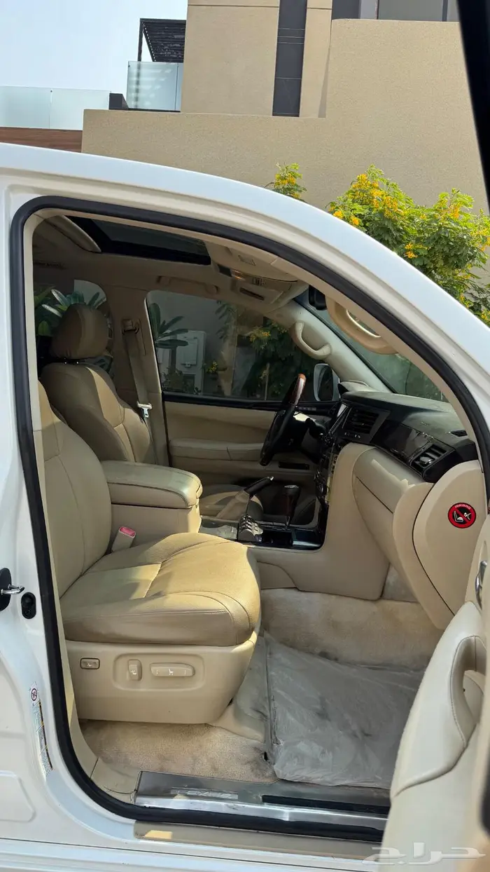 للبيع لكزس LX 570 عبداللطيف جميل 10