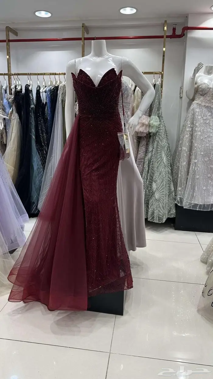 فساتين 0