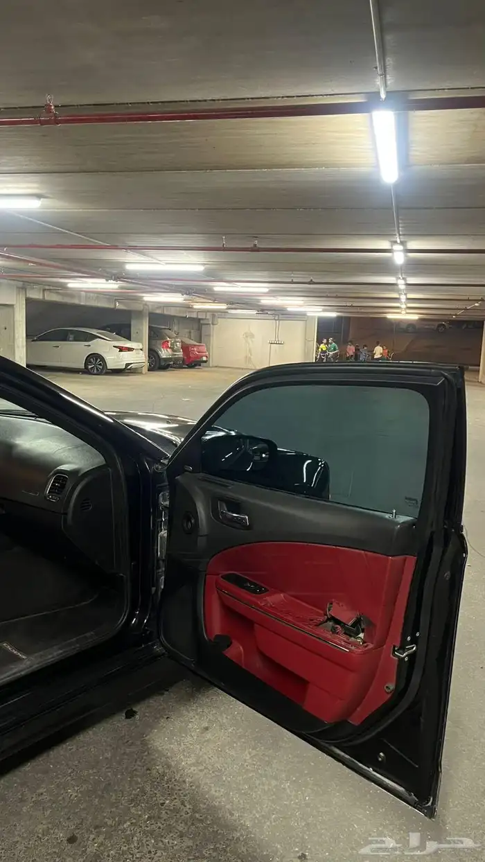 تشارجر 2013 8 سلندر رود اند تراك بدي كت srt 8