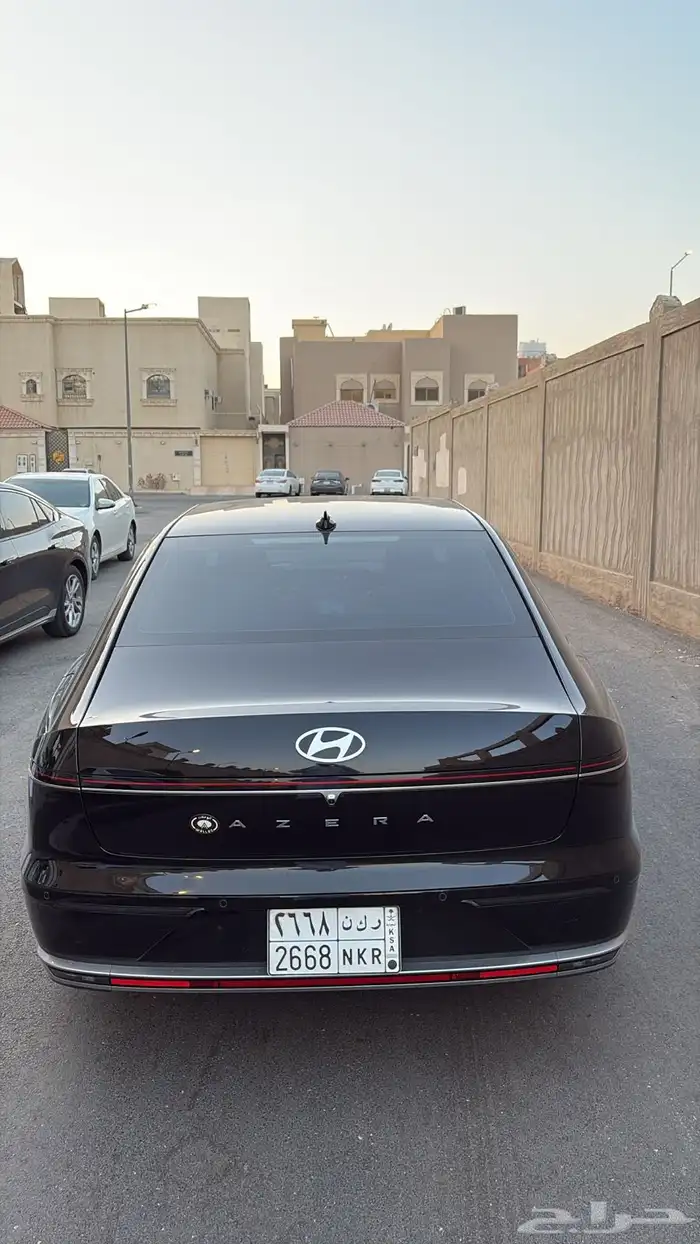 ازيرا بريميوم 2025 ويوجد اعلان كاذب ليس لي 1