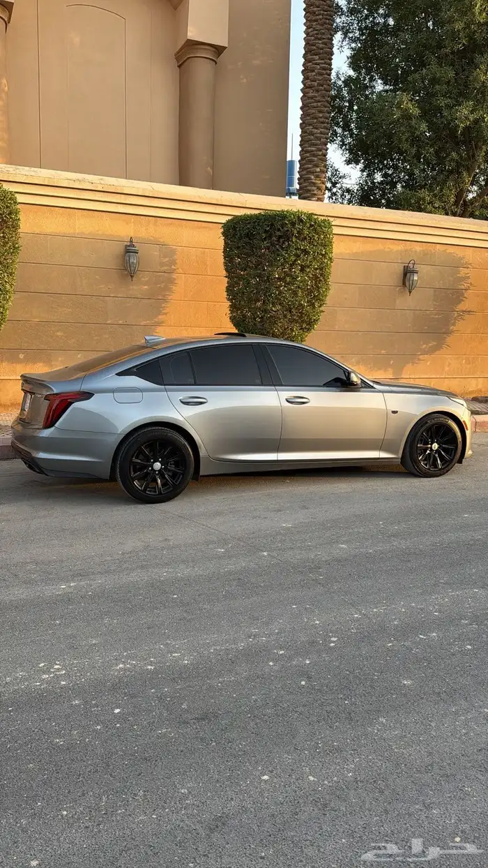 كاديلاك CT5 2023 18