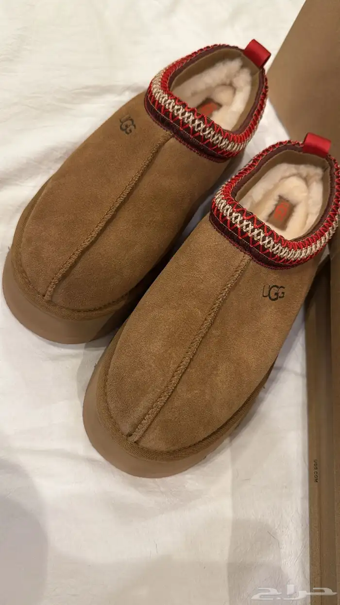 شوز uggs جديد لم يلبس 1