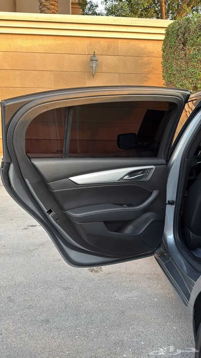 كاديلاك CT5 2023 19