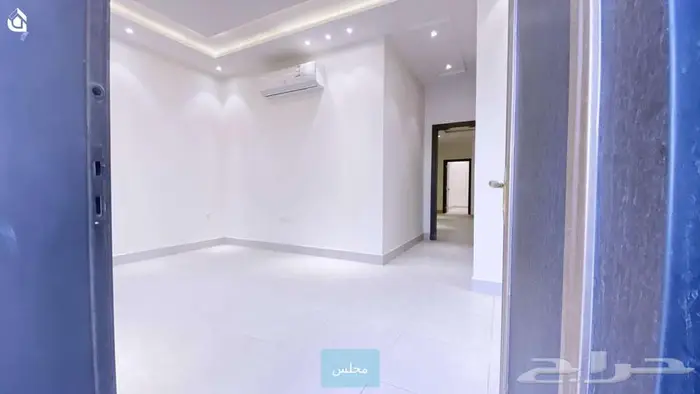دور في حي العارض 3 غرف ومجلس و3 دورات مياه 2
