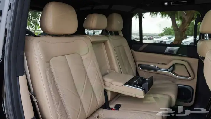 2025 BYD LEOPARD 8 2.0T Plug-in Hybrid اصفار مع ضمان 18
