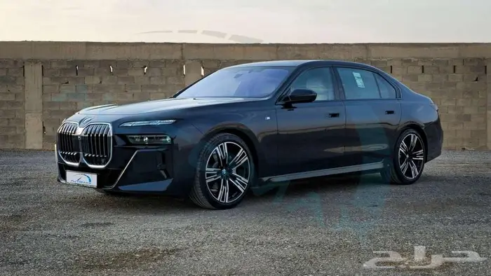 بي ام دبليو 735i M 2026 خليجي اصفار مع ضمان الوكيل 0