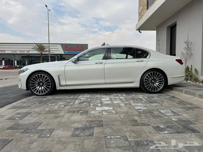 بي ام دبليو 750 قمة في النظافة 2020 6