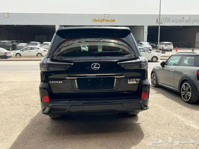 لكزس LX570 موديل 2019 بلاك ادشن بدي وكاله 12