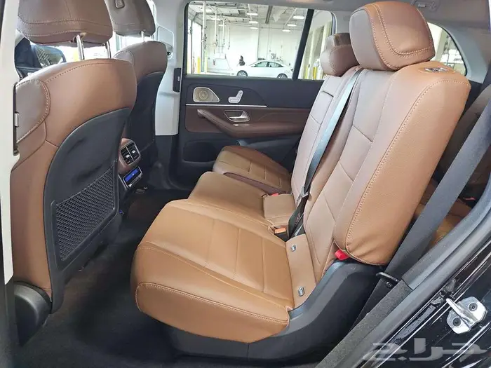 Mercedes-Benz GLS 450 4MATIC 11