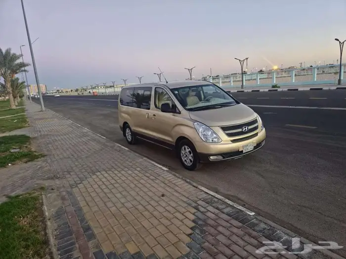 باص هونداي H1 1
