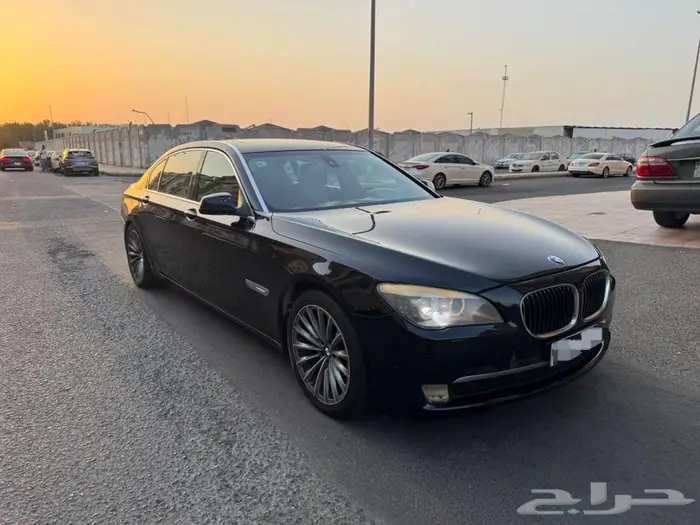 بي ام 730 Li موديل 2010 6 سلندر تنفس طبيعي الممشى 390 km 3
