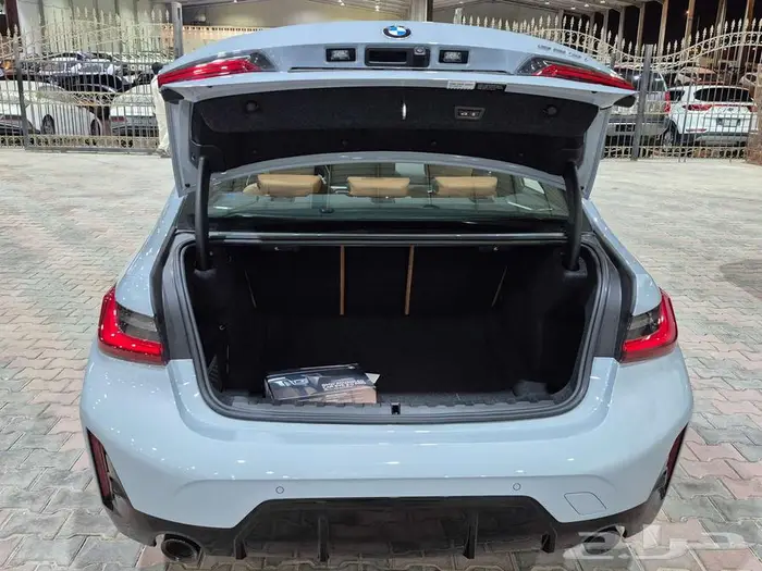 بي ام دبليو2024 BMW 320i 2024 21