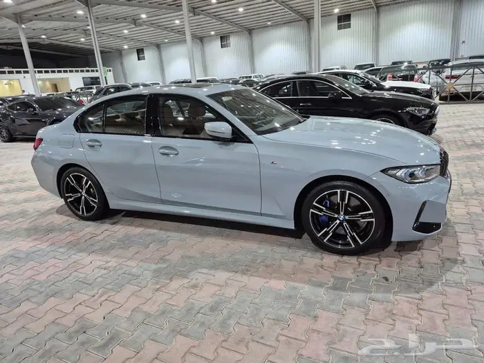 بي ام دبليو2024 BMW 320i 2024 12