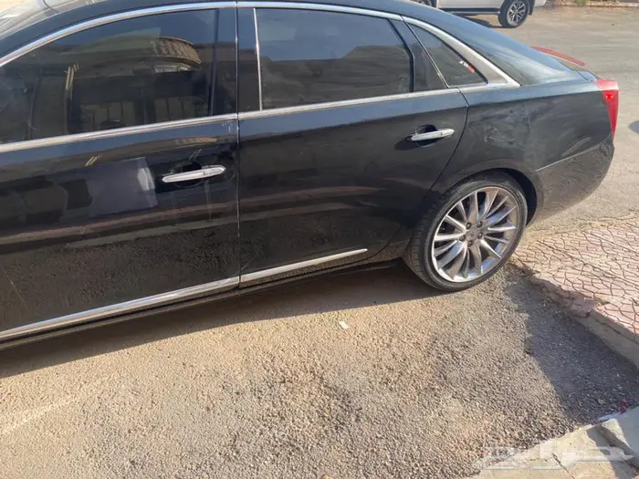 للبيع كدلك 2013 XTS فل كامل ماشي 160 الف كيلو 20