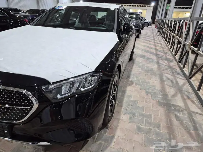 مرسيدس E200 اصفار 23