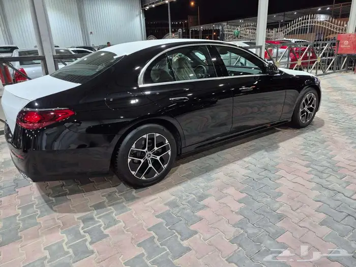 مرسيدس E200 اصفار 26