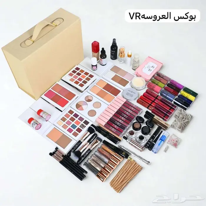 مكياج وبوكسات ومجموعات مكياج متنوعه 7